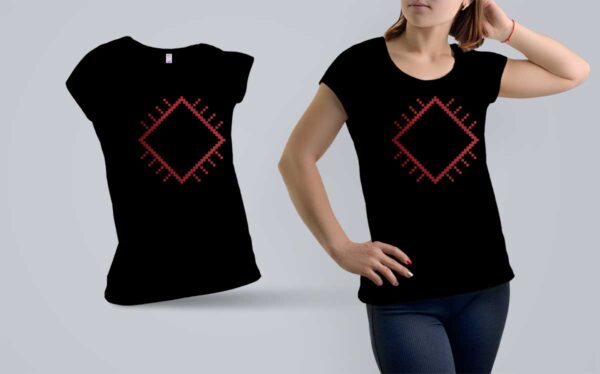 Majica-1P-black-mockup Bereginja Svrhe Crna Majica