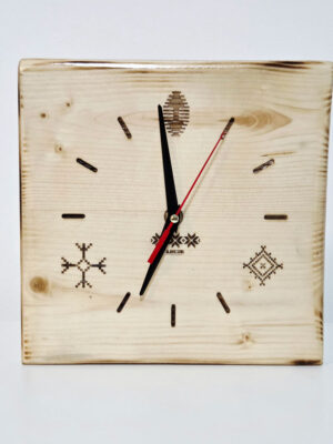 sat Vrijeme za Bereginje – zidni sat od jelovine